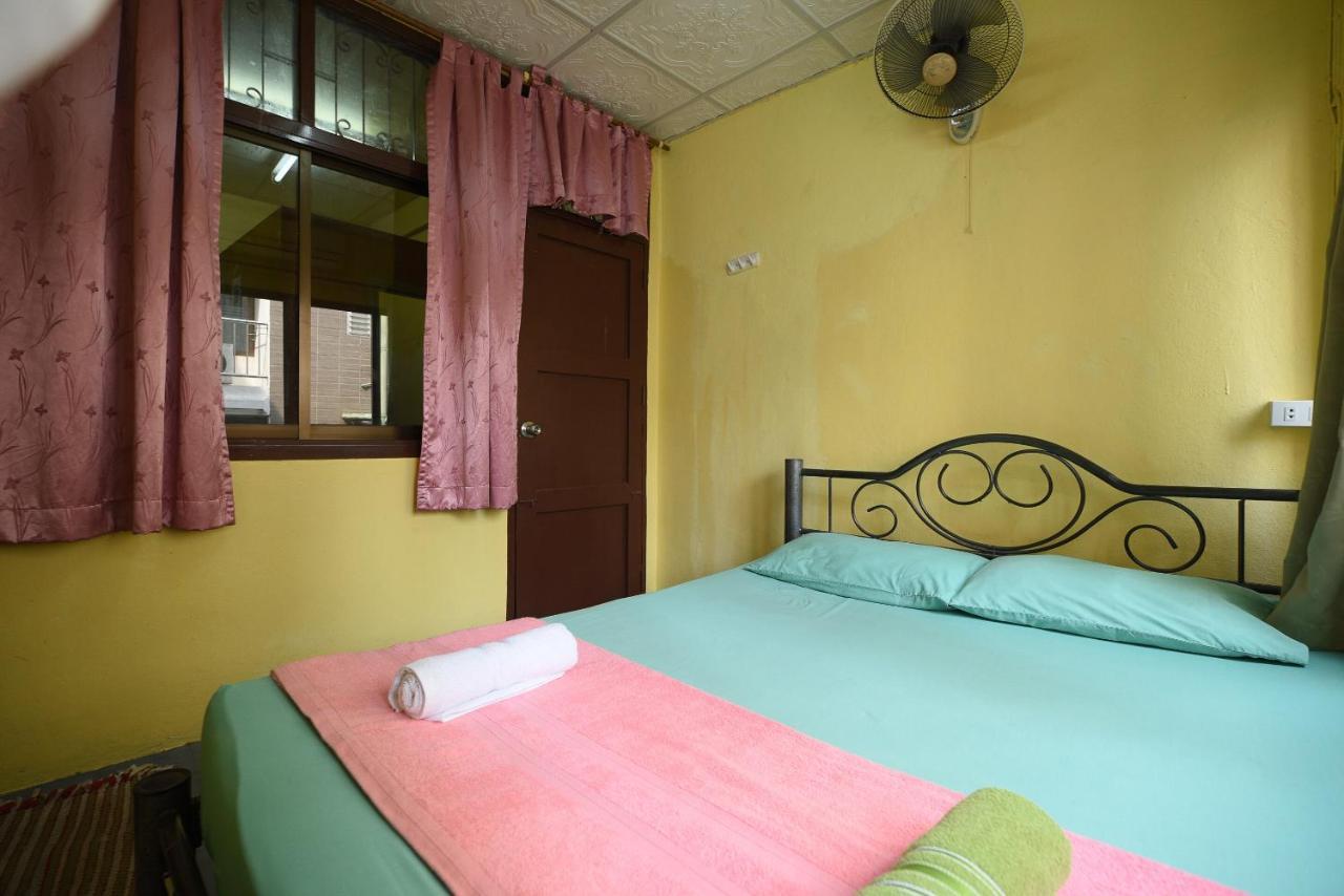 Oyo 938 Place Inn Bangkok Esterno foto