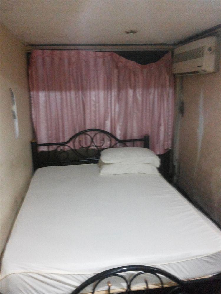 Oyo 938 Place Inn Bangkok Esterno foto